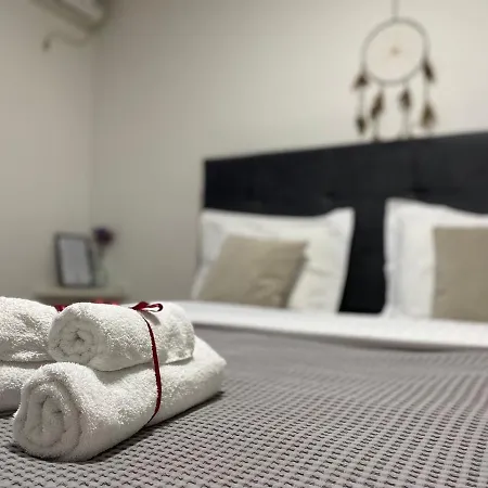 Central Studio Apartments Lägenhetshotell 3*