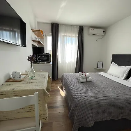 Lägenhetshotell Central Studio Apartments Tirana