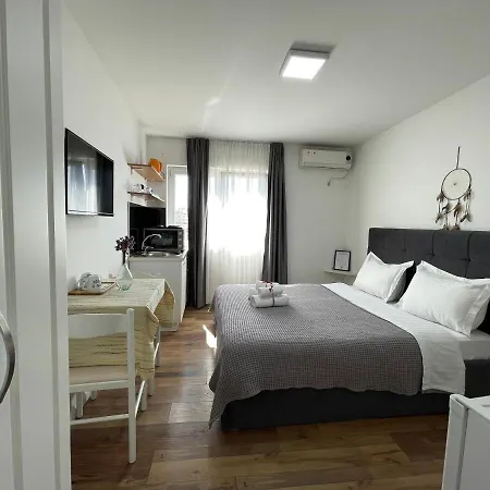 Lägenhetshotell Central Studio Apartments