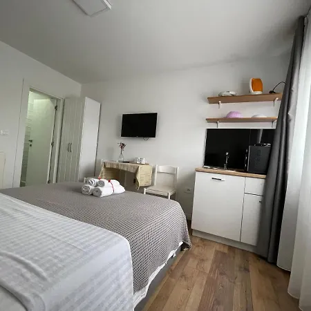Lägenhetshotell Central Studio Apartments