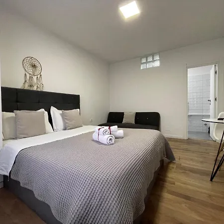 Aparthotel Central Studio Apartments 3*